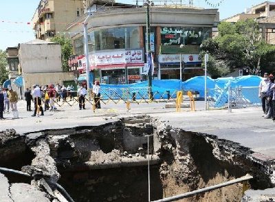 دلیل فروریزش زمین در شهرک ولیعصر منطقه ۱۸ تهران چه بود؟