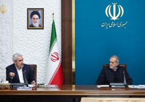 پزشکیان: تضعیف داخلی در شرایط فشار بیرونی به کشور آسیب جدی می زند