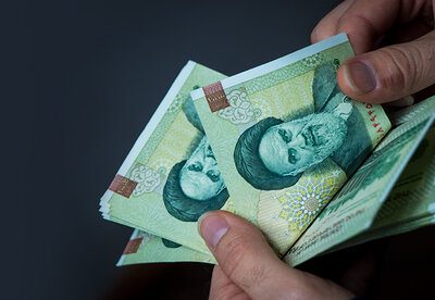 حداقل حقوق کارکنان و بازنشستگان در سال آینده، ۴۳ درصد افزایش می یابد