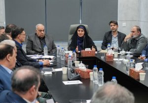 بازسازی زیرساخت‌های حمل‌ و نقل با اتکا به توان مهندسان و پیمانکاران ایرانی انجام می شود