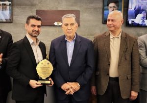 نشان افتخار جشنواره ملی بهرهوری برای «دیدار» بیمه دی