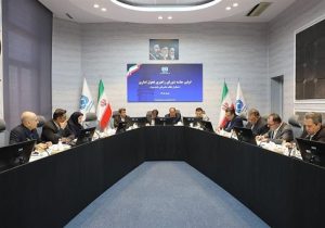 بررسی راهکارهای استقرار نظام حکمرانی داده مبنا در بیمه مرکزی