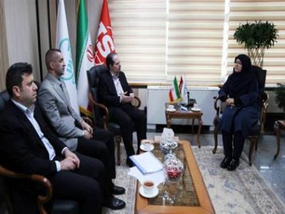 شهرک های صنعتی باید از ظرفیت ها وخدمات سازمان ملی استاندارد بهره گیرند