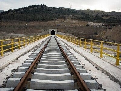 تاکید مدیر عامل راه آهن بر تکمیل کریدور ریلی شرق به غرب