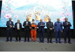کارگران، گروه‌های کار نمونه و منتخبان جنگ رمضان در جشنواره ملی امتنان تجلیل شدند