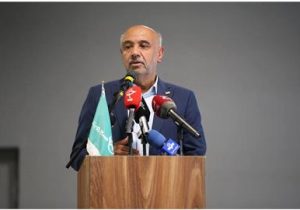 وزیر کار: چشم‌انداز آموزش در کشور باید ترکیب نظریه و عمل باشد