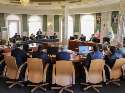 هشدار رئیس کل بیمه مرکزی نسبت به پیامدهای پورتفوی محوری و تأخیر در پرداخت خسارتها