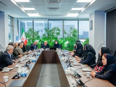 رسانهها؛ تلاش و ایستادگی بخش خصوصی را برای جامعه روایت کنند