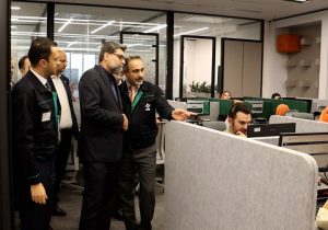 تأکید رئیس ایدرو بر بهرهگیری از هوش مصنوعی در تحلیل دادههای صنعت خودرو