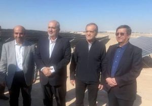 بانک مرکزی آمادگی کامل برای حمایت ارزی و ریالی از توسعه انرژیهای تجدیدپذیر دارد