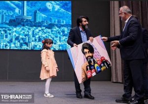 مراسم روز خبرنگار با حضور شهردار در بلدیه تهران برگزار شد