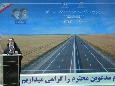 تکمیل کریدورها و پروژههای نیمه تمام به عنوان اولویت دولت با جدیت پیگیری میشود