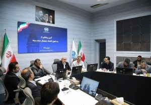 وزیر اقتصاد: صنعت بیمه باید در بازسازی و نوسازی اقتصاد پیشرو باشد