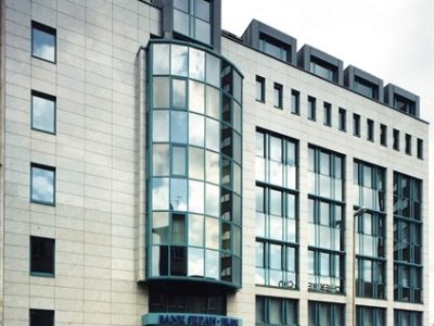 فرانکفورت؛ ناتوانی در پرداخت یا محدودیت تحریمی
