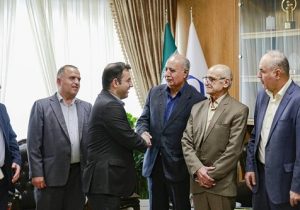 همکاری با ذینفعان راه عبور از شرایط دشوار کنونی است
