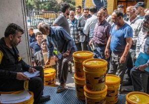 توزیع روغن موتور دیزلی در پایانه امیرکبیر اصفهان توسط شرکت نفت سپاهان