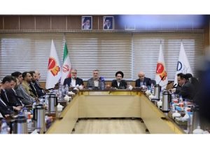وزیر بهداشت: کمبود اقلام داروهای اساسی به نصف کاهش یافت