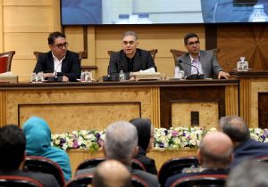 اصلاح مقررات و هماهنگی دستگاه‌های اجرایی برای نجات تجارت خارجی یک ضرورت است