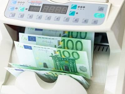توسعه چشمگیر خدمات ارزی بانک اقتصادنوین