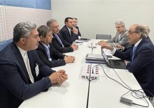 صندوق بین المللی پول در ارزیابی‌های خود رویکردی واقع‌ بینانه اتخاذ کند