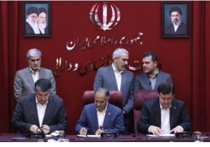 مشارکت بانک ملت در بازسازی دانشگاه های آسیب دیده از جنگ