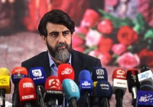 انبارهای شهرداری برای تثبیت قیمت کالاهای اساسی پر است