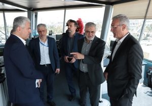 بازدید مدیر عامل شرکت فرودگاه‌ها از برج مراقبت پرواز و واحد اپروچ مهرآباد