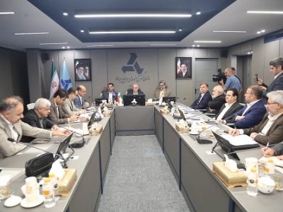 بررسی راهکارهای رفع موانع زنجیره ارزش و کاهش هزینه‌های حمل‌ و نقل در توسعه دریامحور